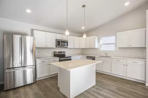 919 Forest, Marshall, MI 49068 photo 5