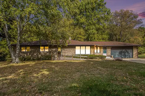 322 Thomas, Allegan, MI 49010
