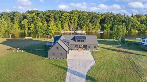 Exterior - 14211 Deer, Buchanan, MI 49107 photo 27 of 28