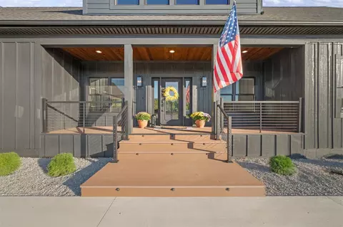 Exterior - 14211 Deer, Buchanan, MI 49107 photo 6 of 28