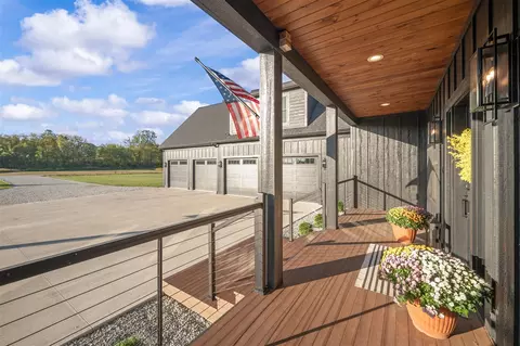 Exterior - 14211 Deer, Buchanan, MI 49107 photo 7 of 28