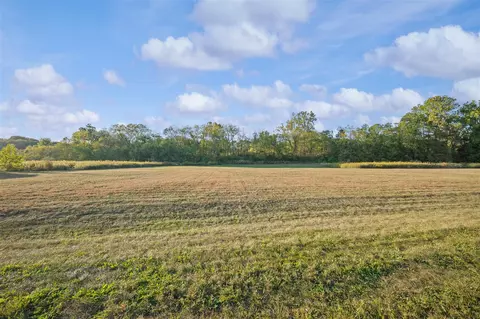 Exterior - 14211 Deer, Buchanan, MI 49107 photo 18 of 28