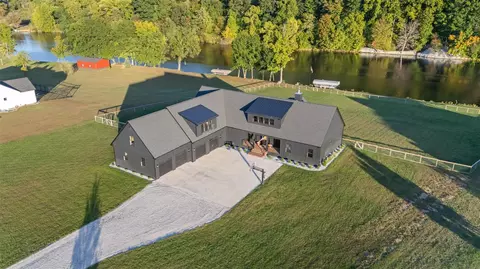 Exterior - 14211 Deer, Buchanan, MI 49107 photo 3 of 28