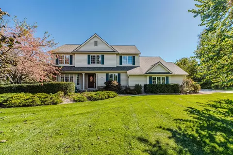 9145 Yorkshire, Saline, MI 48176