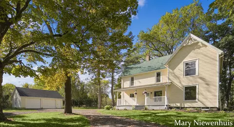 10652 Nugent, Rockford, MI 49341