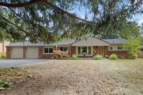15600 Auburndale, Livonia, MI 48154
