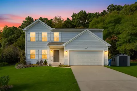 147 Station Hl, Galesburg, MI 49053