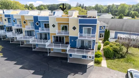 23 Diamond Pt, New Buffalo, MI 49117