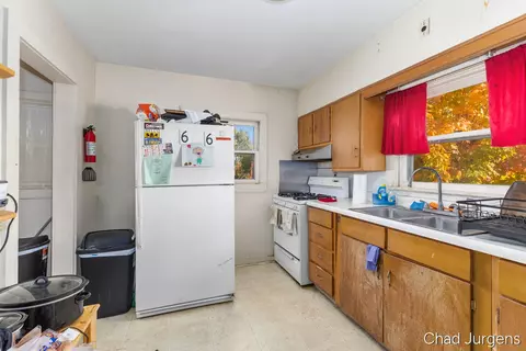 Kitchen - 115 E Brg, Big Rapids, MI 49307 photo 1 of 2