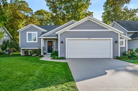 11941 Maplegrove, Holland, MI 49424