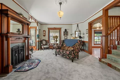 Living - 138 E Main, Mendon, MI 49072 photo 2 of 5