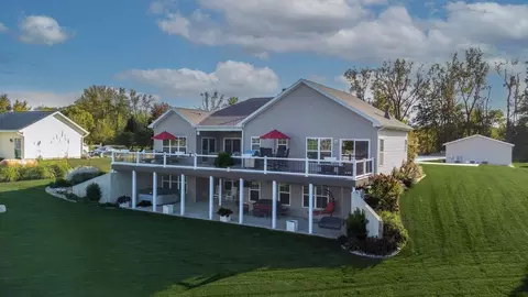 17088 Fawn Riv, White Pigeon, MI 49099