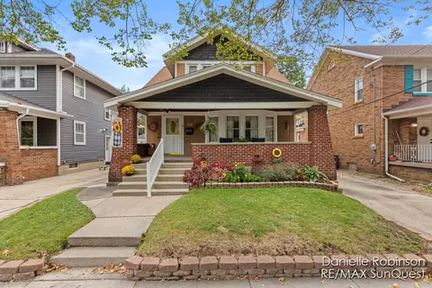 12 Valley, Grand Rapids, MI 49504