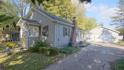 916 Chippewa, Buchanan, MI 49107