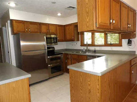 12 Bishop, Coldwater, MI 49036 photo 6