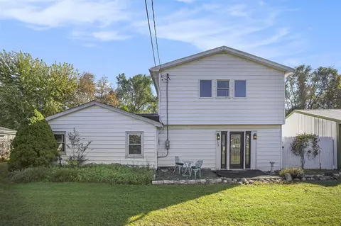 177 Vista, Jackson, MI 49203