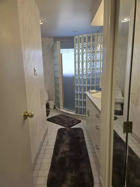 Bath - 2209 Cromie, Warren, MI 48092 photo 1 of 6