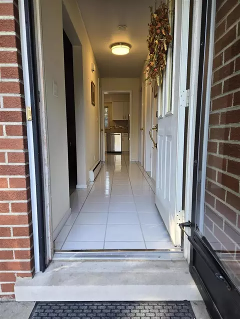 Entry Way - 2209 Cromie, Warren, MI 48092 photo 1 of 9