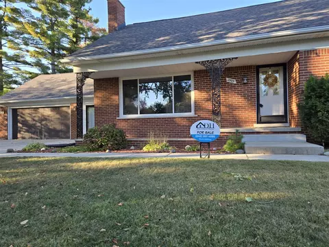 Exterior - 2209 Cromie, Warren, MI 48092 photo 2 of 15