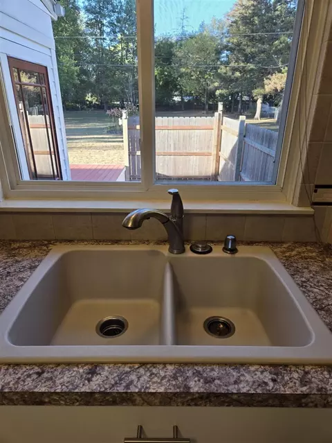 Kitchen - 2209 Cromie, Warren, MI 48092 photo 2 of 4