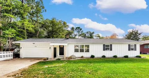 Exterior - 904 E Savidge, Spring Lake, MI 49456 photo 11 of 15