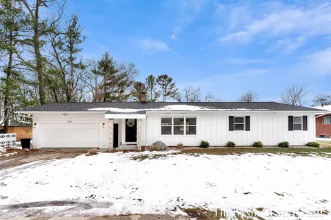 Exterior - 904 E Savidge, Spring Lake, MI 49456 photo 14 of 15
