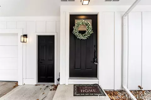 Exterior - 904 E Savidge, Spring Lake, MI 49456 photo 6 of 15