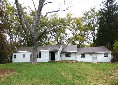 8137 Forest Bch, Watervliet, MI 49098
