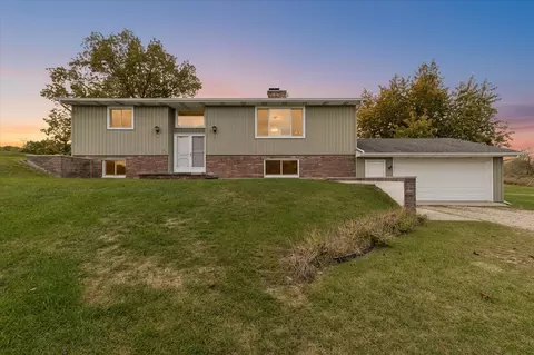 9424 Kies, Manchester, MI 48158