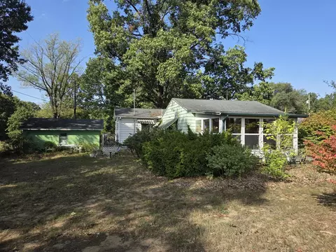 81480 42nd, Decatur, MI 49045