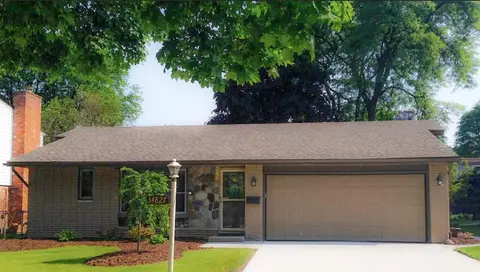 34827 Wood, Livonia, MI 48154