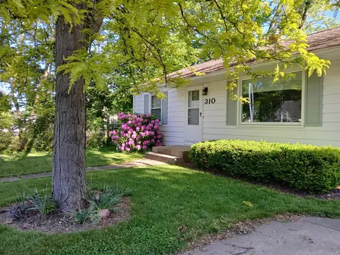 310 Oakhurst, Kalamazoo, MI 49001