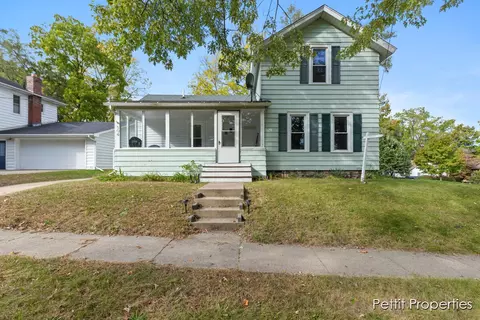 504 S Washington, Hastings, MI 49058