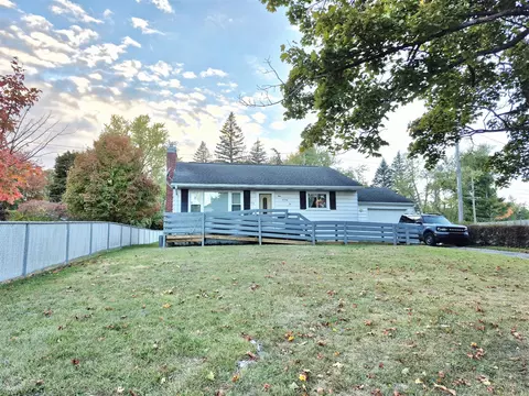 172 S Manning, Hillsdale, MI 49242