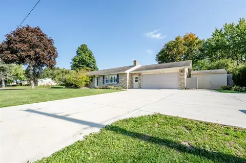 6399 Jericho, Stevensville, MI 49127