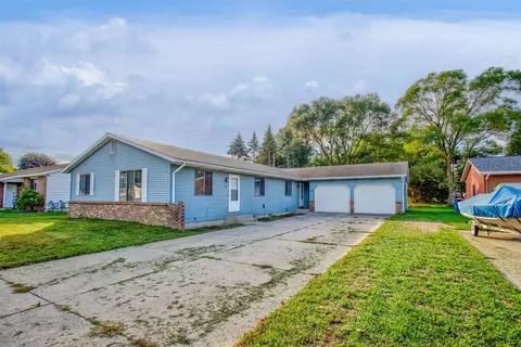 478 W 30th, Holland, MI 49423