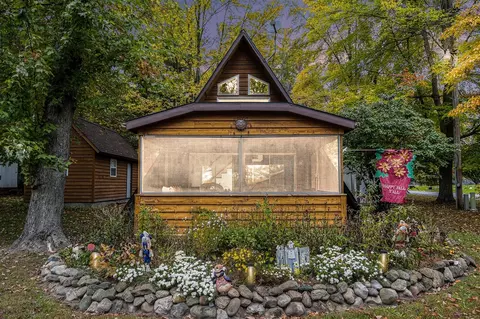 46368 Vine, Bloomingdale, MI 49026