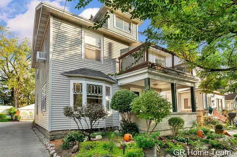 617 Atwood, Grand Rapids, MI 49503