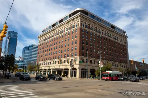 201 Michigan #1004, Grand Rapids, MI 49503