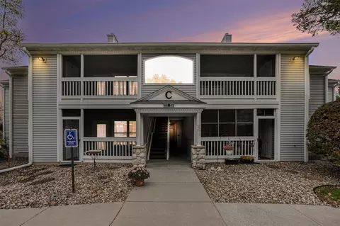 332 Butler, Marshall, MI 49068