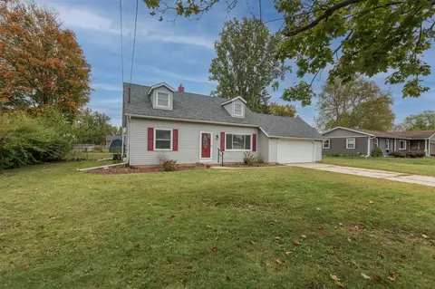 2614 E Heverly, Portage, MI 49024
