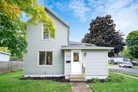 338 W W Ml, Hastings, MI 49058