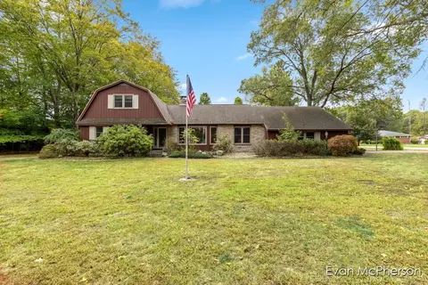 1665 Bayview, Norton Shores, MI 49441