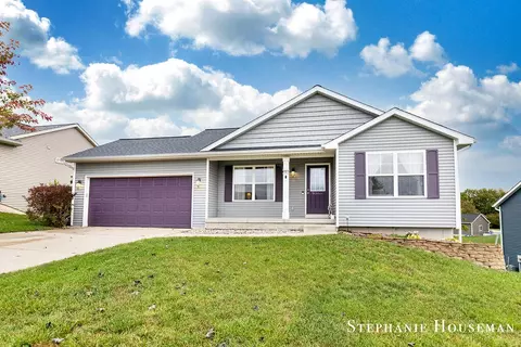 810 Green Mdws, Middleville, MI 49333