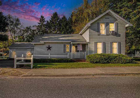 Exterior - 324 N Washington, Constantine, MI 49042 photo 5 of 5