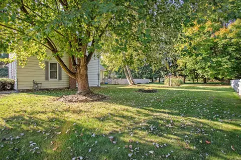 Exterior - 324 N Washington, Constantine, MI 49042 photo 4 of 5