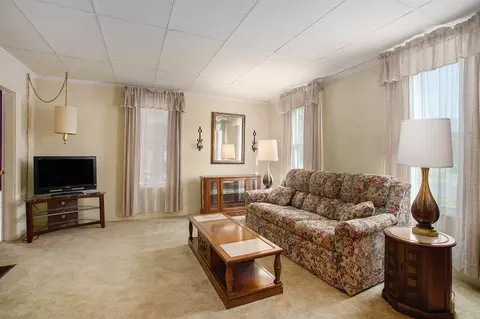 Living - 324 N Washington, Constantine, MI 49042 photo 2 of 3