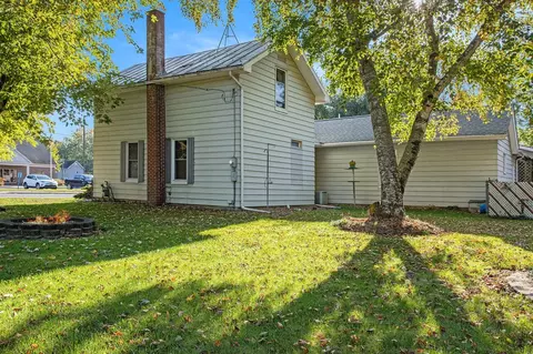 Exterior - 324 N Washington, Constantine, MI 49042 photo 3 of 5