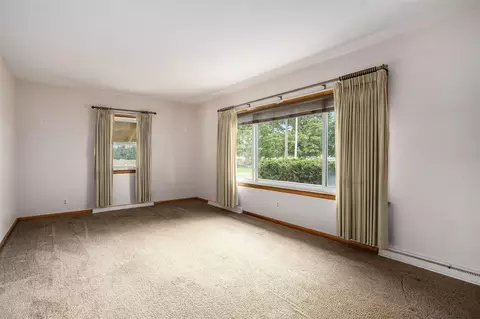 Living - 926 Weaver, Bronson, MI 49028 photo 1 of 2