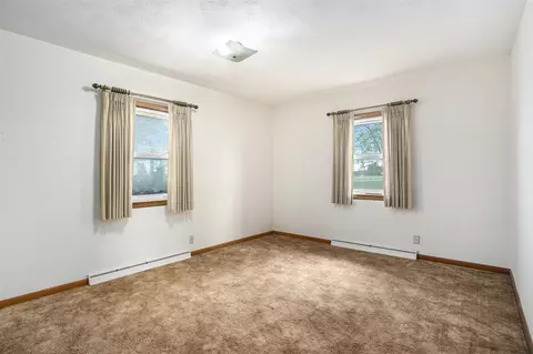 Bedroom - 926 Weaver, Bronson, MI 49028 photo 3 of 3
